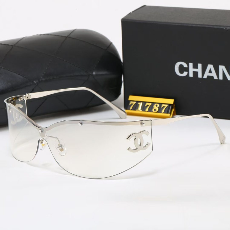 71787  Sunglasses with box