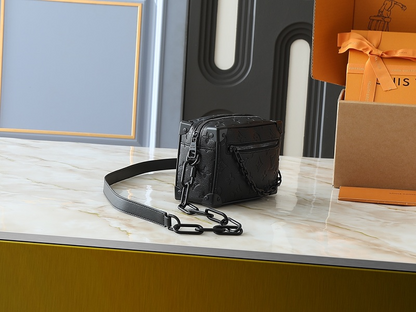 LLP336 bag 18.5-13-8CM Shoulder bags