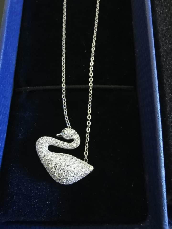 SKN1 Classic White Swan Diamond Necklace with White Copper  18K White Gold Plated