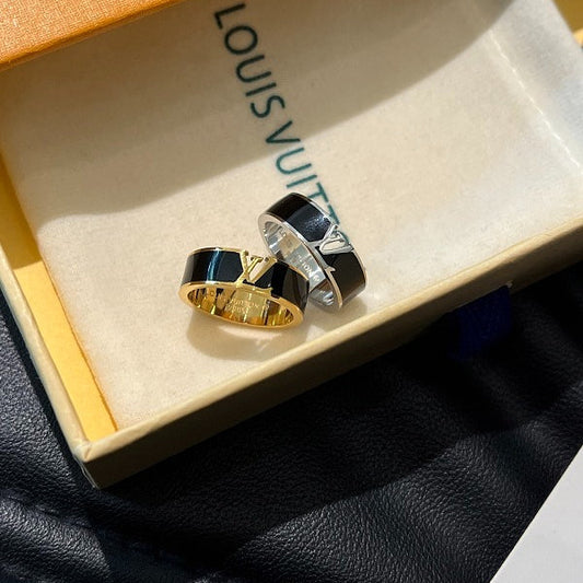 J155    Women's new fashionable titanium steel ring jewelry