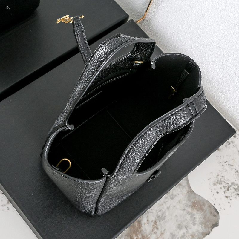LYP70  Bag 18x15x13cm Handbag Bags