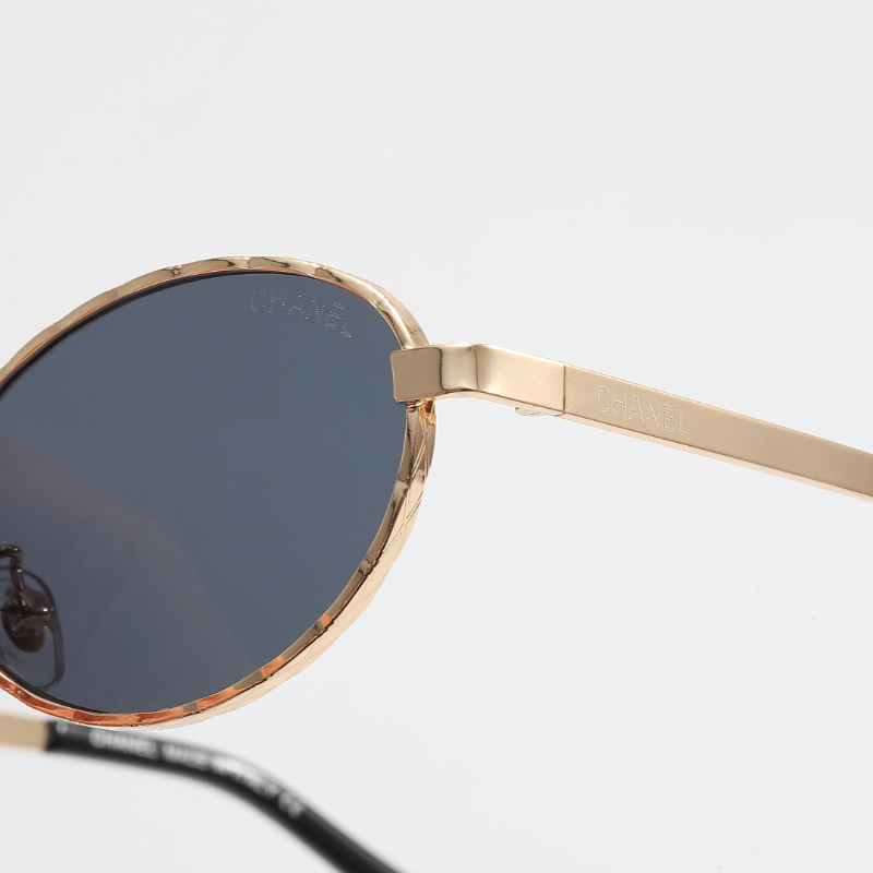 SH349  Sunglasses with box