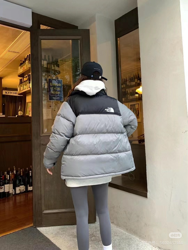 105933  Men's and women's classic down jacket from the north clother