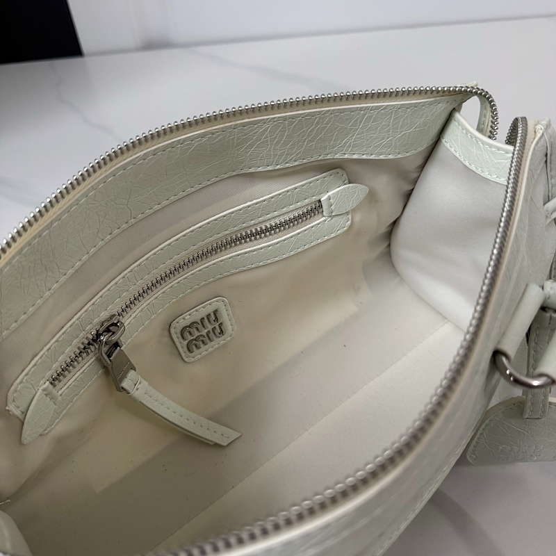 LMP31 bag 30 X15 X10 cm travel bag