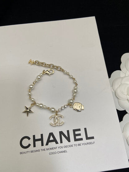 CHN124  Women's New Fashionable Head Star Double C Set Jewelry