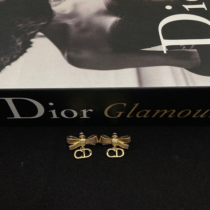 DIE45   Women's new bow letter earring jewelry