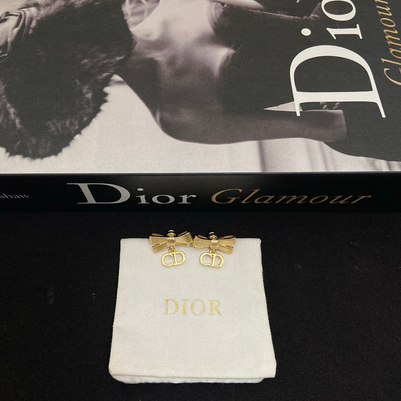 DIE45   Women's new bow letter earring jewelry