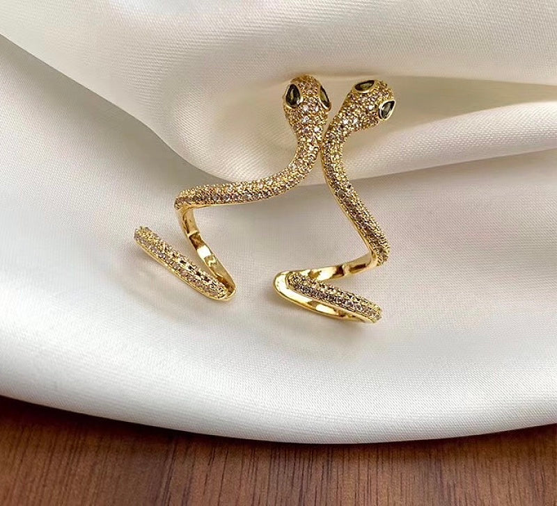 A108  Female snake shaped ear bone clip jewelry