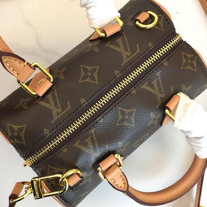 LLP018 Leather shoulder bag 18-11-10CM Handbag