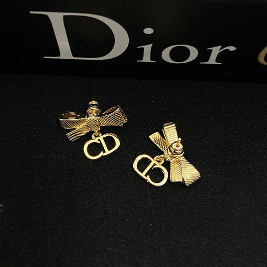 DIE45   Women's new bow letter earring jewelry