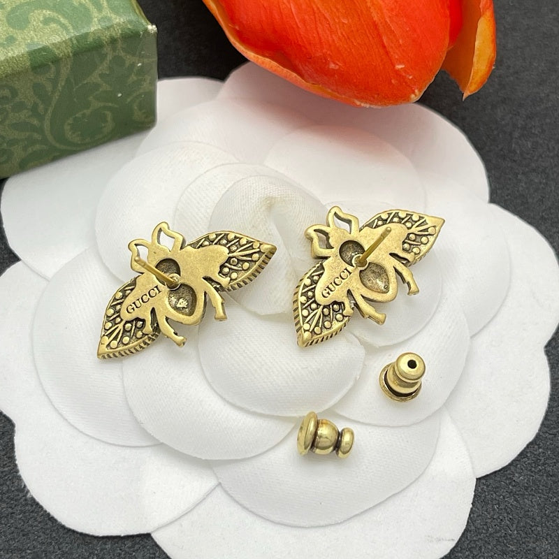 GE75  Women's Classic Bee Earnail Jewelry