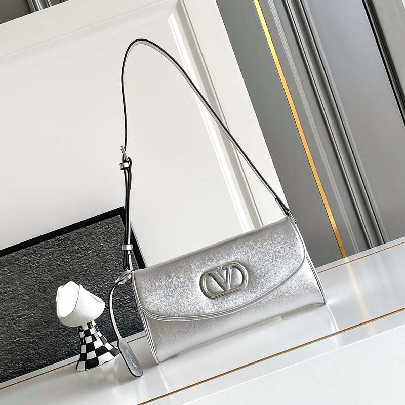 LVP10  bag 23.5-12-3cm Shoulder bags