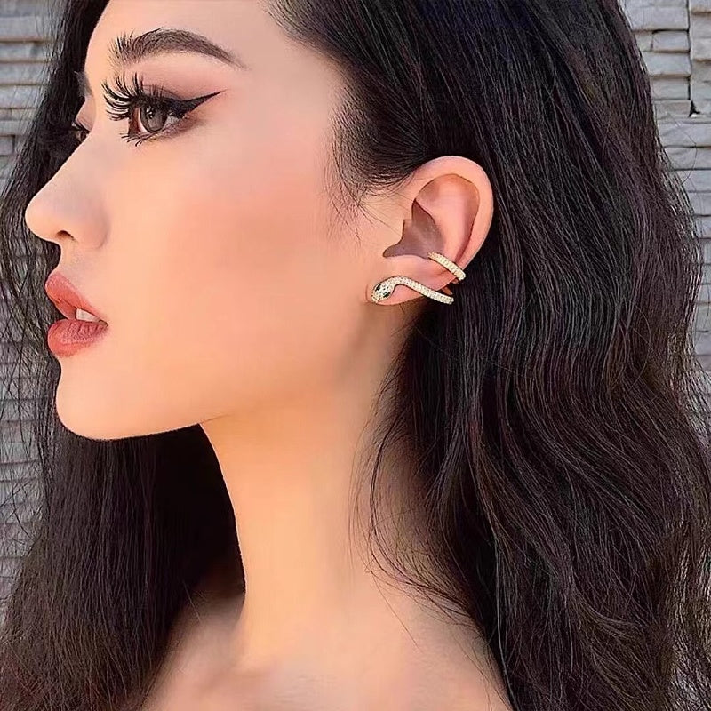 A108  Female snake shaped ear bone clip jewelry