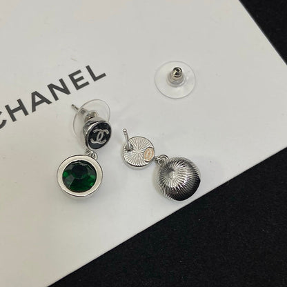 CHE89   Women's Crystal Round Double C Enamel Earnail Jewelry