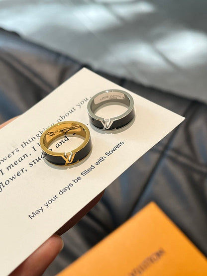 J155    Women's new fashionable titanium steel ring jewelry